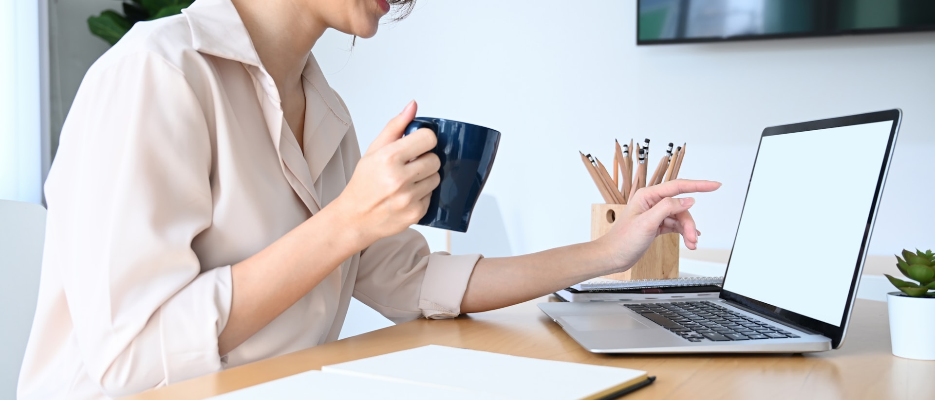 Estudante chilena preparando sua viagem para a Austrália